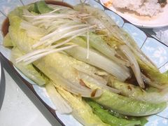 白灼罗马生菜-八珍饺子·烤鸭·家常菜