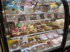 面包甜点陈列柜-皇后西斯汀(千姿汇店)