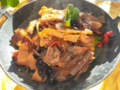 -天天向上素食餐厅(五台山店)