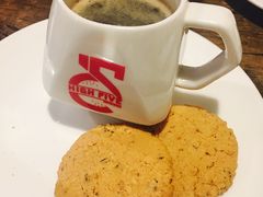 -HIGH FIVE哈福手工汉堡(桂林路店)