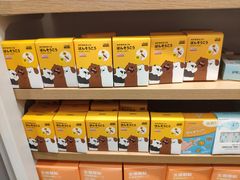 -名创优品(江南新地店)