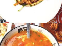 -楼兰古丽新疆菜(钟楼景观店)