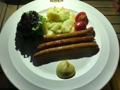 -LENBACH兰巴赫西餐啤酒坊(大连东港店)