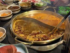 -顶顶汤火牛排火锅·经典铜锅涮肉