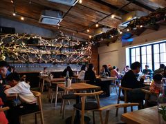 -Common Table · Brunch & Coffee