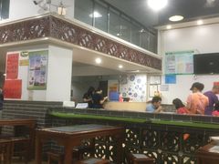 大堂-黄师奶甜品店