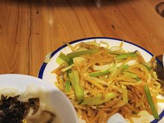 -怪噜范·老贵阳街头名小吃(汇金星力城店)