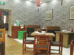 大堂-石头门坎