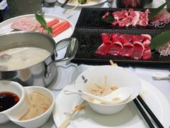 -红鼎豆捞·非遗鲍皇汤火锅(宝丰路店)