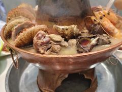 -一口猪海鲜浑锅·东北家常菜