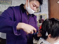 点击看大图 -T.1 hair salon烫染接发