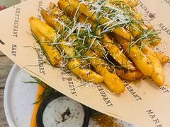 -Mark&Mars Restaurant