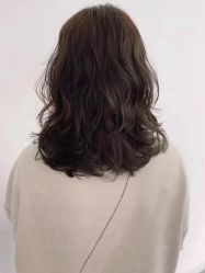 -朗峰专业美发沙龙