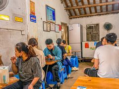 -陈氏老字号十三小炸炸店