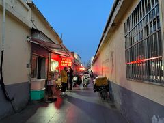 -肯德基(岱宗店)