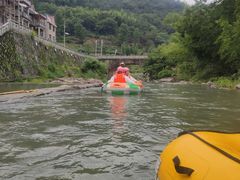 景点-虎啸峡漂流