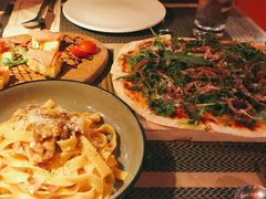 -Common Table · Brunch & Coffee