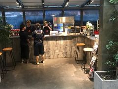 -HIGH FIVE哈福手工汉堡(桂林路店)