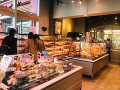 面包甜点陈列柜-巴黎贝甜(五道口店)