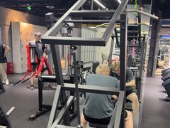 -VLines耀能运动24小时·月付制健身(京广桥店)