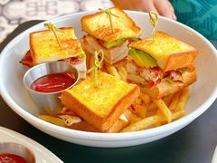牛油果烤鸡胸三明治-Chili's Cafe&Bar奇利斯(滨江店)