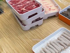 -杨老板·海鲜集市火锅·鲜切牛肉(中防万宝店)