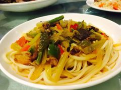 -维吾尔餐厅(宜山路店)