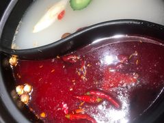 鸳鸯锅-江湖六膳門串串香(隆礼路店)