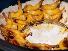 -头上红煨盐鸡·非遗院子餐厅