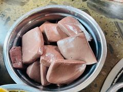 -黄利砖万峰林布依特色酸笋牛肉馆