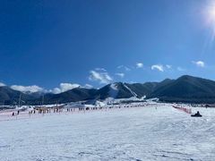 -丝绸之路山地度假区滑雪场