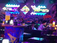 -UP嘻哈酒吧(粉巢店)