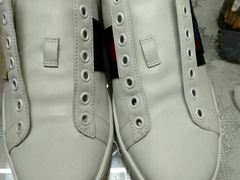 -京伟修鞋洗鞋奢侈品皮具护理店