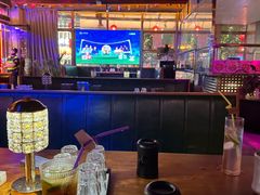 -喜鹊音乐酒馆(西街店)