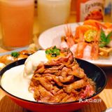 我愿意为了这碗火山牛肉饭排队2小时！