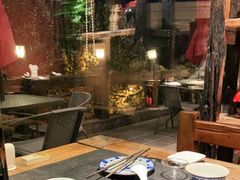 露天位-大匠工房古船木艺术餐厅·猪肚鸡专门店(长白仙岛店)