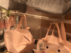 -名创优品(江南新地店)