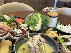 -汤宴·参须肚包鸡(南京路店)