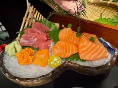 -山川小町·极番烧肉(新地假日广场店)