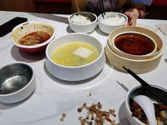 -渝是乎酸菜鱼·川渝小炒(新世界百货望京店)