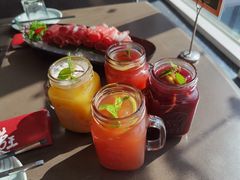 -捞王锅物料理(上海世茂广场店)