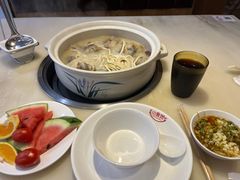 -小骨煲金华砂锅(转塘金街美地店)