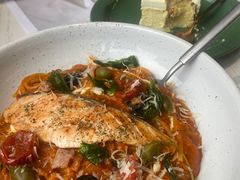 三文鱼-Nana And Her Friends Restaurant 娜娜家(小寨原力场店)