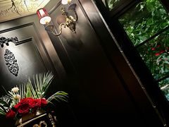 -弦月窗LUNETTE BY AMANDA(复兴路店)