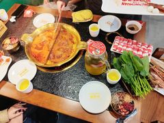 -永發發串串火锅馆·烧烤·大排档(传媒大学店)