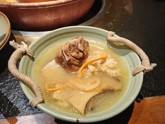 -菌自由丨野生菌火锅特色庭院餐厅(丽江古城店)