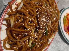 黑椒牛肉炒乌冬-皇后餐厅-煲仔·小菜·打边炉(古北店)