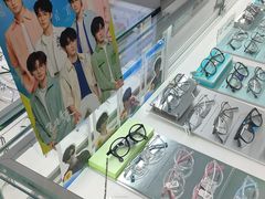 -光明眼镜·蔡司授权(徐泾店)