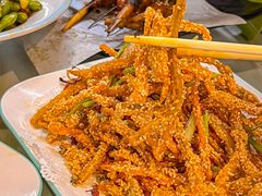 -老街烧烤大排档·地道湖北菜·龙虾馆(汉口火车站店)