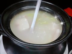 鸭架汤-皇城根·鲁菜济南菜·吊炉烤鸭·炒鸡鱼头(济南旗舰店)